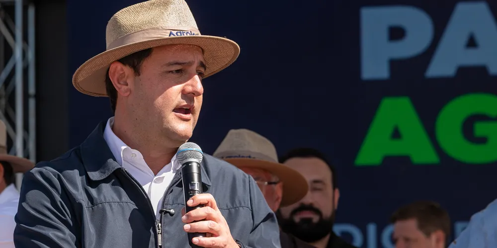 Ratinho Junior esteve no Agroleite, em Castro, nesta quinta-feira (07).