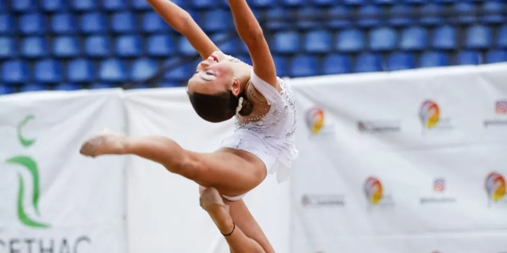 Giovanna se apaixonou pelas apresentações e encontrou na ginástica rítmica uma nova paixão