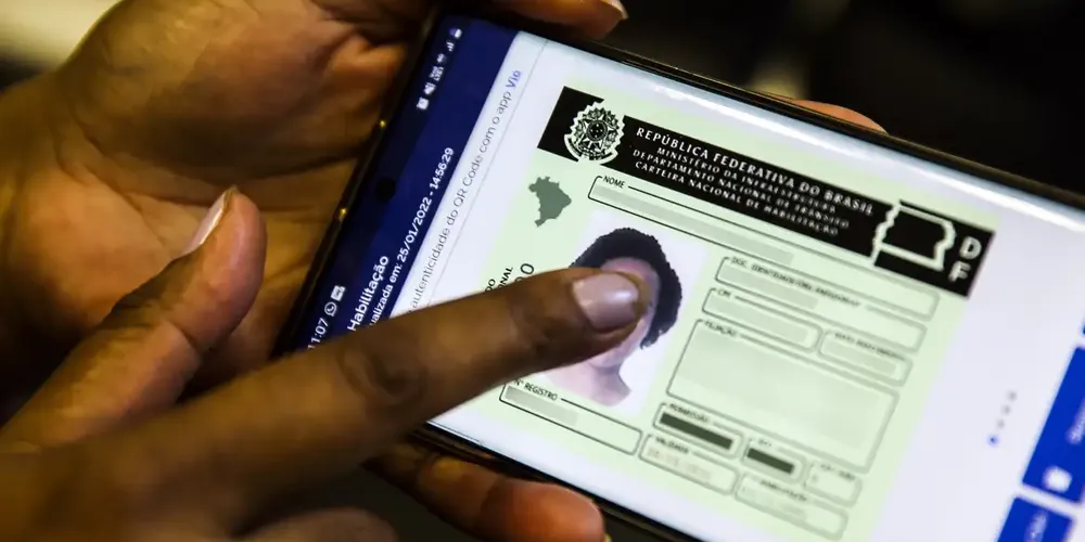 A norma ainda estabelece regras para transferência de propriedade de veículo por meio eletrônico.