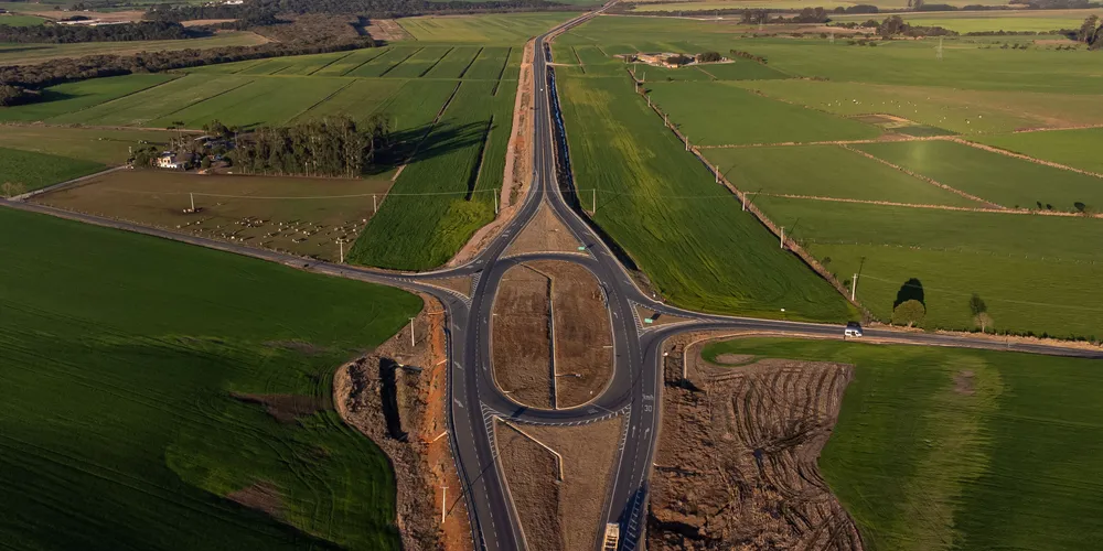 O governador Carlos Massa Ratinho Junior entrega, durante a Agroleite, a conclusão do Contorno Norte