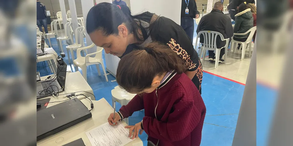 Na foto, Débora Borges, moradora de Ponta Grossa