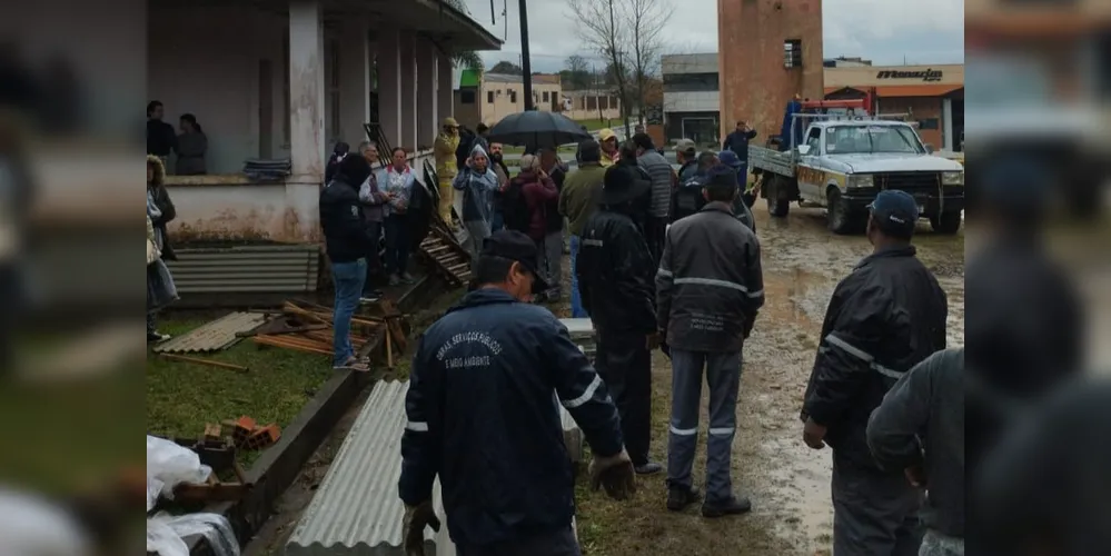 Castro foi afetada após forte chuva de granizo na manhã desta terça-feira (26).