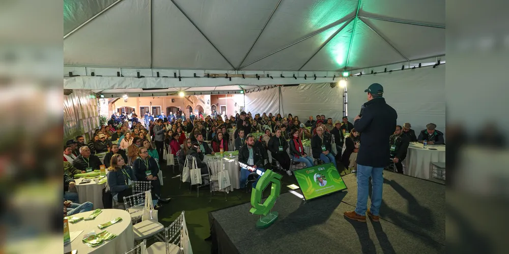 Pela primeira vez recebendo o encontro, Tibagi também se destacou pela renovação do público