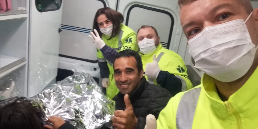 Mãe e filha foram encaminhadas ao Hospital Regional de Paranaguá e passam bem