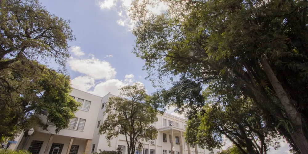 A instituição lidera os paranaenses no ranking