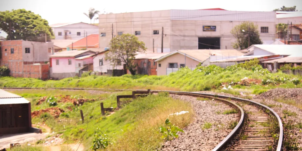 Ferrovias passam pelo trecho urbano de Ponta Grossa