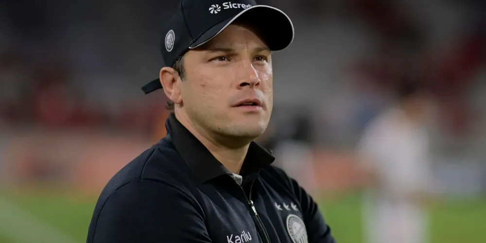 Pivetti foi campeão paranaense com o Fantasma