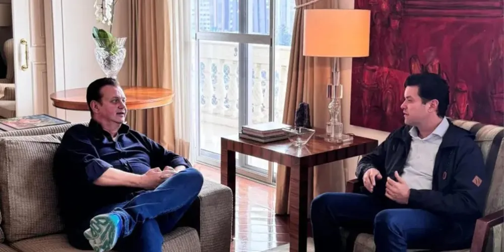 Guto Silva e Gilberto Kassab em reunião