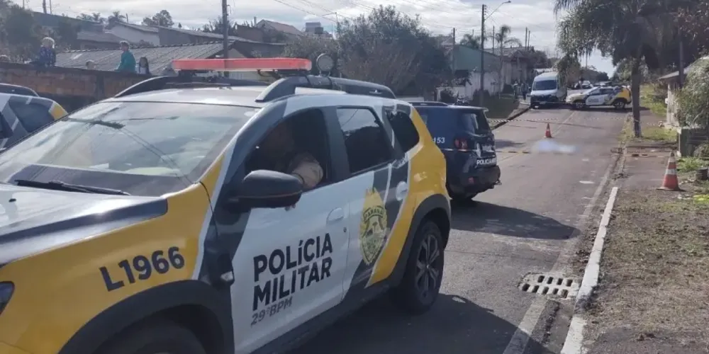 O suspeito espancou a vítima até a morte