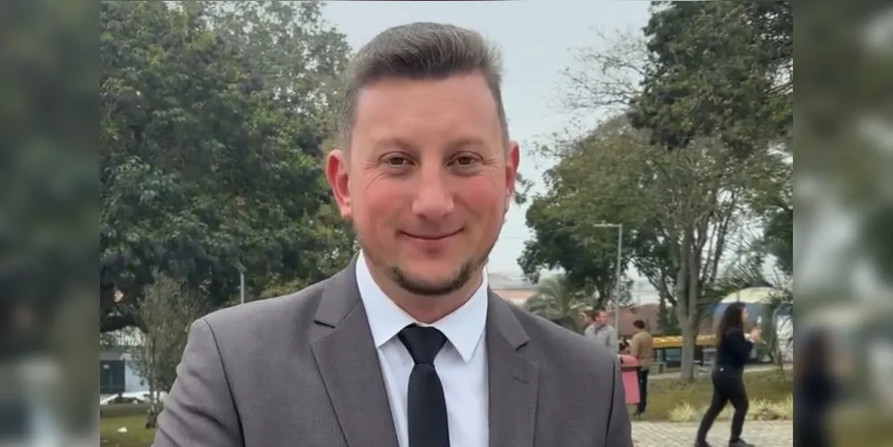 Nesta segunda-feira (14), o prefeito Leandro Jasinski participou do ato cívico em celebração aos 107 anos da cidade