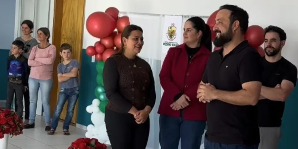 O prefeito Henrique Carneiro participou da cerimônia de inauguração