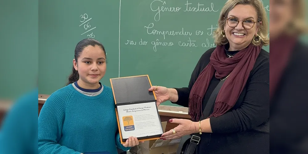 A jovem, junto com 26 estudantes de outros estados, representará o Paraná na Semana de Vivência Legislativa