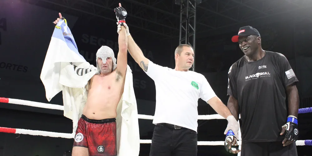 Paulão 'Imperador' Zenidim após ser anunciado vitória contra Wágner Zuluzinho