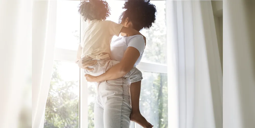 O projeto visa promover a inclusão social e prestar apoio a mães