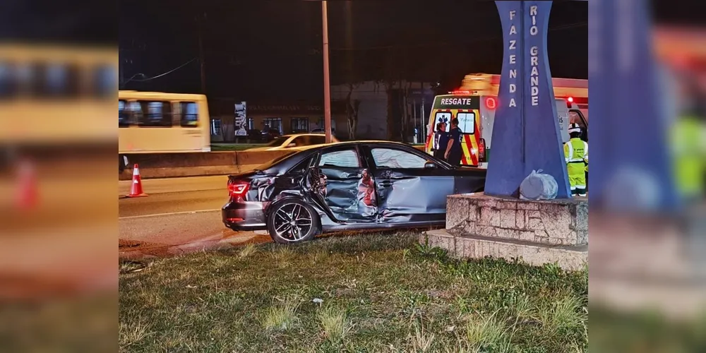Mãe e filho que morreram ocupavam o banco traseiro do automóvel