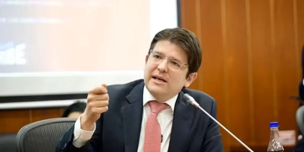 Presidenciável da Colômbia foi atacado em junho deste ano; estado permanece crítico