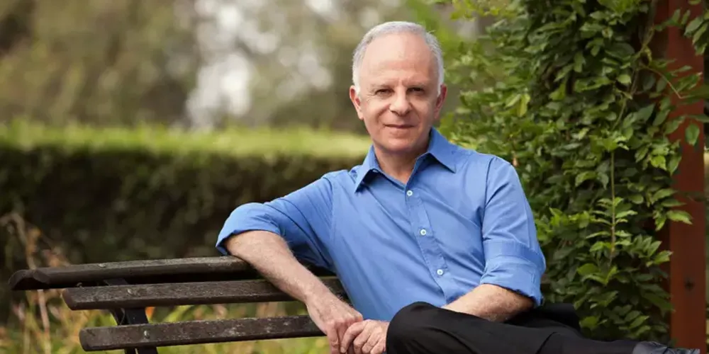 O nome de Miguel Krigsner aparece ao lado de gigantes do mercado financeiro