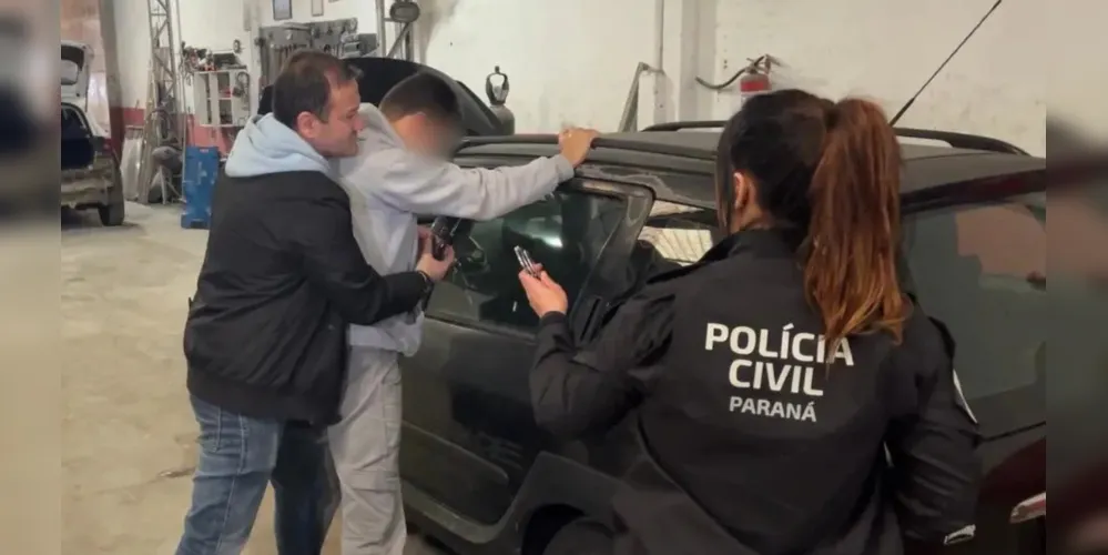 A identidade do suspeito não foi divulgada pelas autoridades