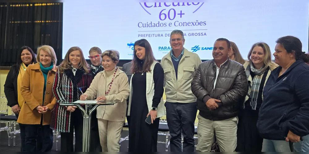 Além da prefeita Elizabeth Schmidt, outras figuras importantes marcaram presença no evento.