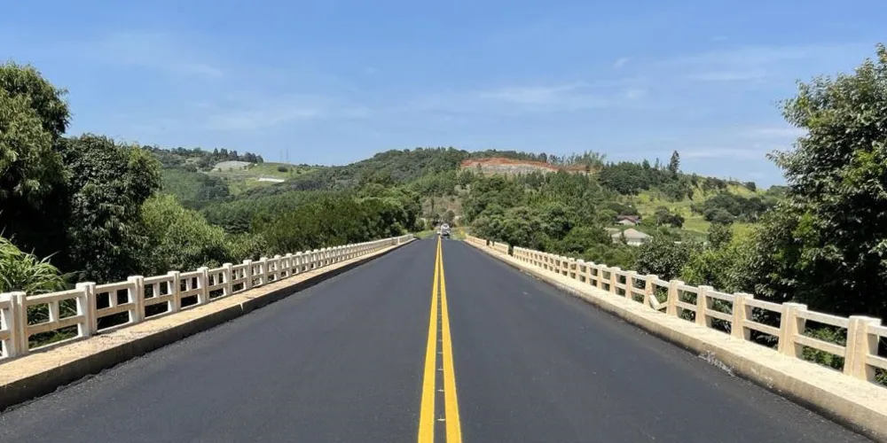 A ponte fica no km 385 da PR-170, em Guarapuava, região Centro-Sul