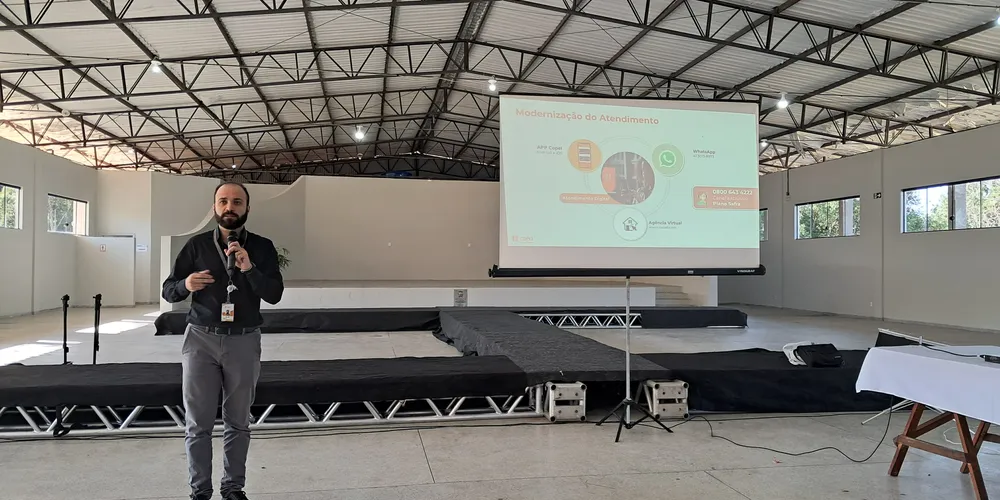 O gerente da Divisão de Relacionamento com Poder Público da Copel, Diogo Mantovani, detalhou os investimentos da Copel no suporte ao setor produtivo do município.