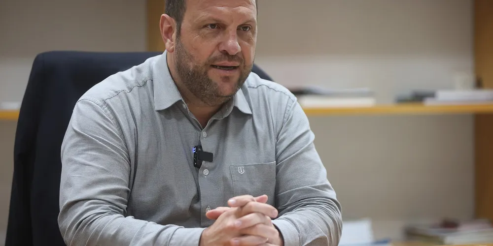 O anúncio será realizado pelo secretário de Estado Rogério Carboni.