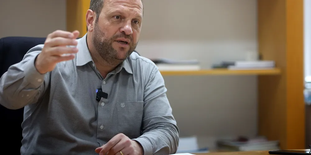 Rogério Carboni lembra o papel da descentralização dos recursos e o protagonismo das organizações locais