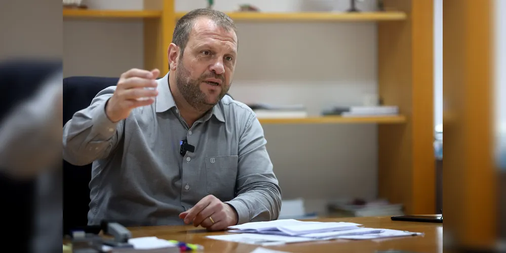 Rogério Carboni lembra o papel da descentralização dos recursos e o protagonismo das organizações locais