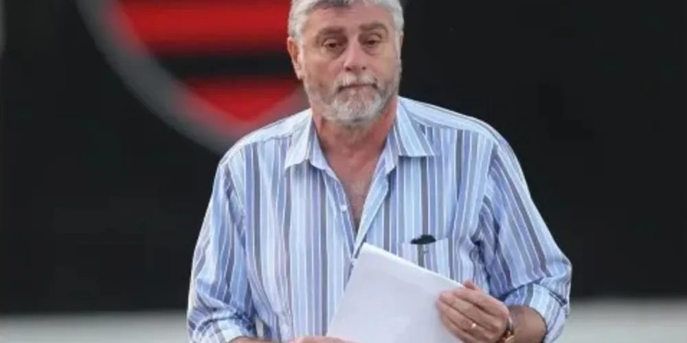 Flamengo demite José Luiz Runco após fala polêmica sobre De La Cruz