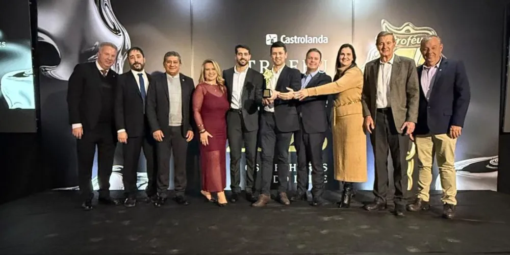 Sicredi Campos Gerais e Grande Curitiba PR/SP recebeu o Troféu Agroleite 2025 como melhor agente financeiro
