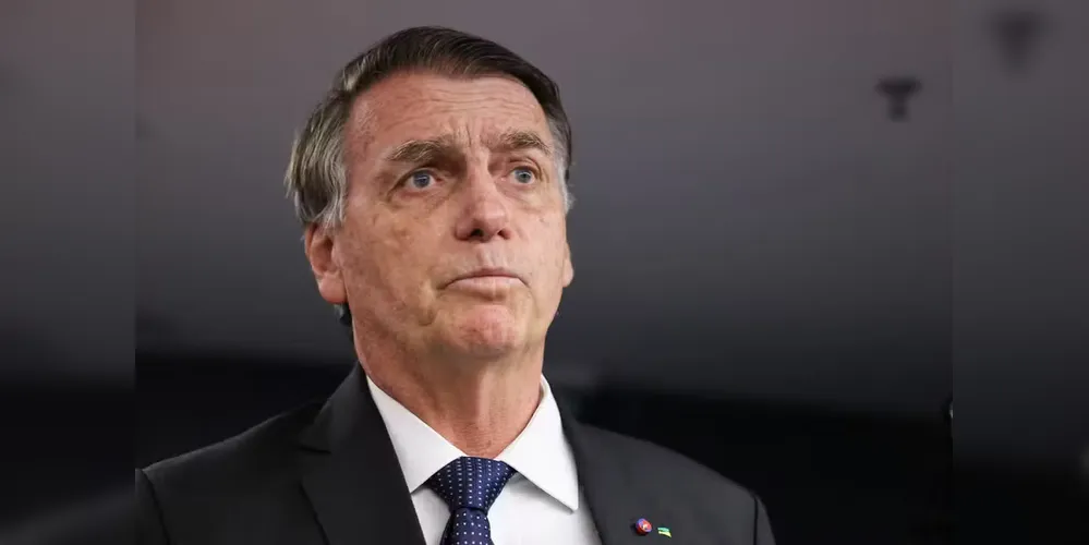 Ex-presidente Jair Bolsonaro cumpre prisão domiciliar