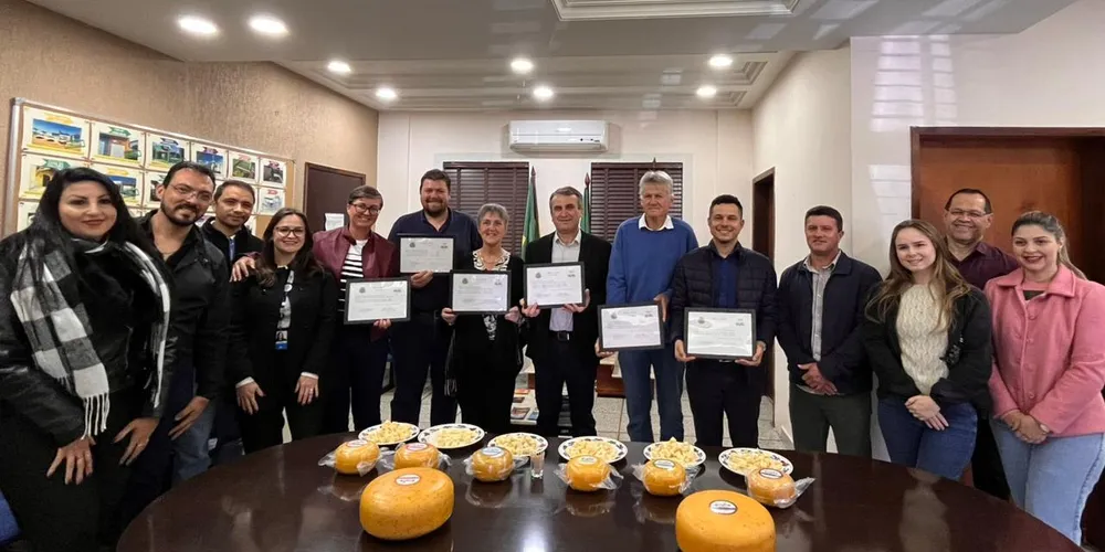O evento contou com a presença de autoridades locais, representantes do setor produtivo e instituições de apoio à agroindústria