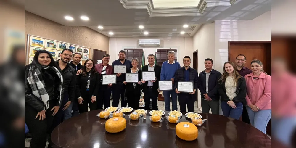 O evento contou com a presença de autoridades locais, representantes do setor produtivo e instituições de apoio à agroindústria