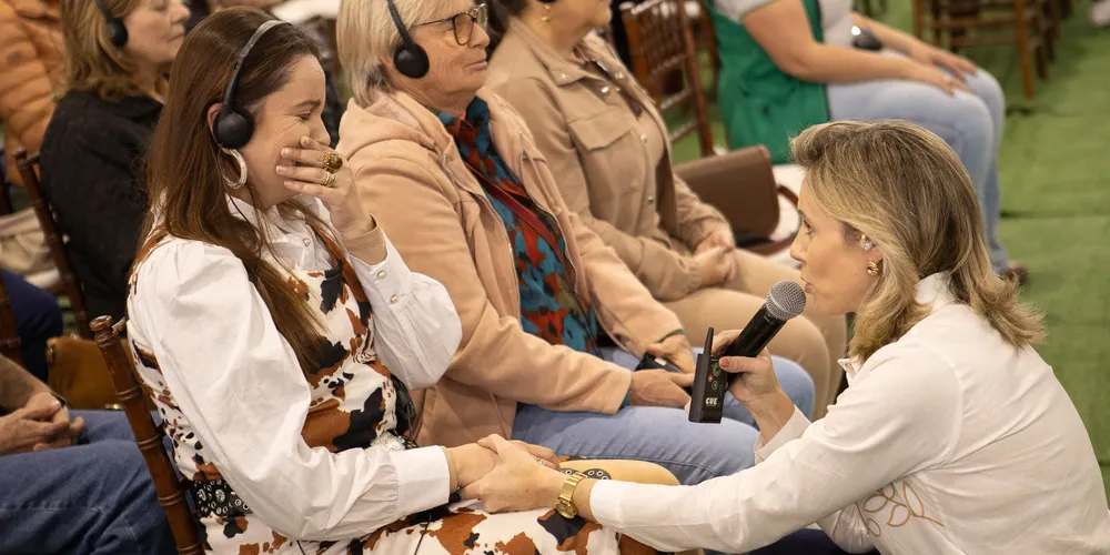 Painel da Mulher Cooperativista inspira participantes sobre o poder da decisão durante Agroleite 2025