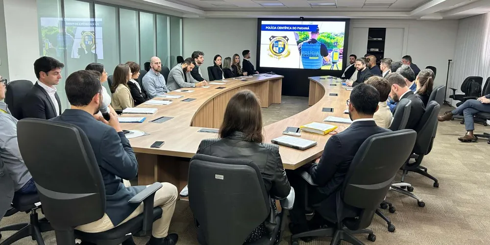 A Polícia Científica do Paraná realizou nesta sexta-feira (22) a posse de 25 novos peritos oficiais