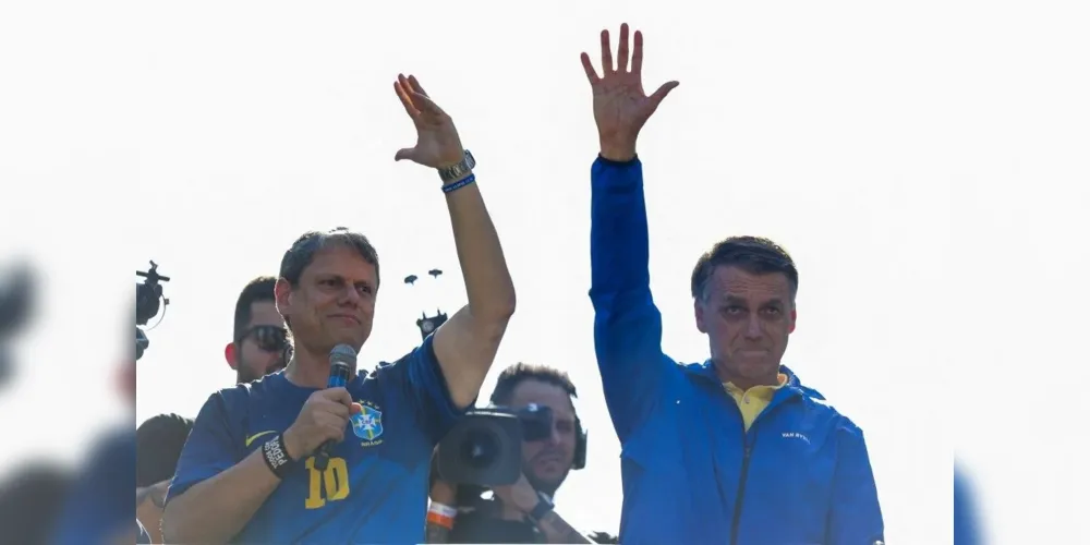 Jair Bolsonaro comandou manifestação na Avenida Paulista