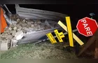 Fotos mostram cena de batida entre trem e caminhão em PG