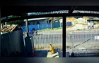 Câmera flagra violenta batida entre carro e moto em PG; assista