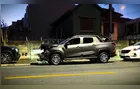 Acidente deixa frente de carro destruída em Ponta Grossa