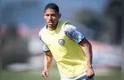 Brenno passa a integrar equipe profissional do Operário