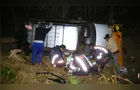 Condutor ‘se perde’ em curva e capota carro na ‘Cipa’, em PG; veja fotos