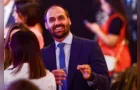 Nos EUA, Eduardo Bolsonaro recebe salário da Câmara em julho