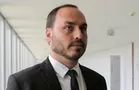 Carlos é internado após prisão domiciliar de Bolsonaro