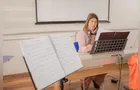 Servidora da UEPG se dedica ao canto e à música há quase 20 anos