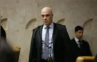 Por suspeita de fuga, Moraes determina reforço da PF em casa de Bolsonaro
