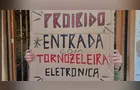 Café de Curitiba gera polêmica ao proibir entrada com tornozeleira eletrônica