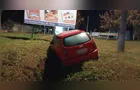 Homem é socorrido após veículo sair da pista na PR-151 em Jaguariaíva