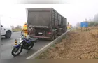 Motociclista fica gravemente ferido após atingir traseira de caminhão na BR-376