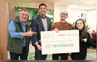 Associados do Sicredi de PG ganham prêmios de R$ 50 mil do Seguro de Vida