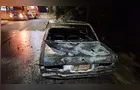 Assaltantes roubam carro, incendeiam veículo e são presos em Carambeí